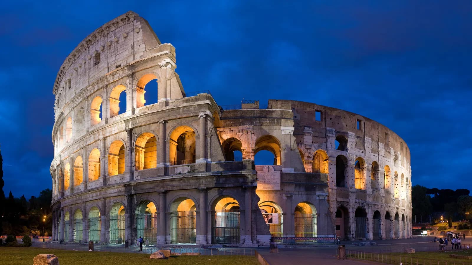 Walking tour in Rome